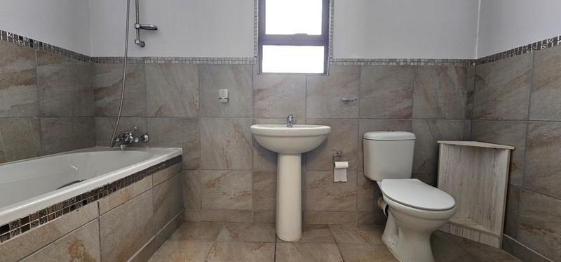 4 Bedroom Property for Sale in Country Club Western Cape